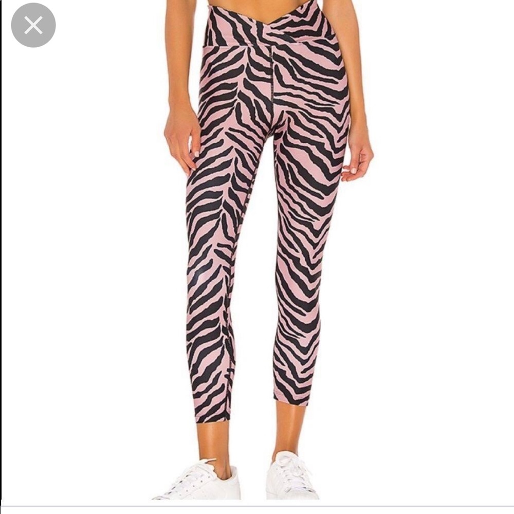 Year of Ours- Veronica Leggings Tiger print in rose